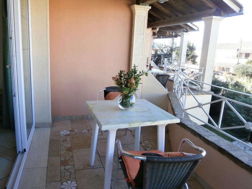 Eva Studios Kassiopi Pokoj fotografie